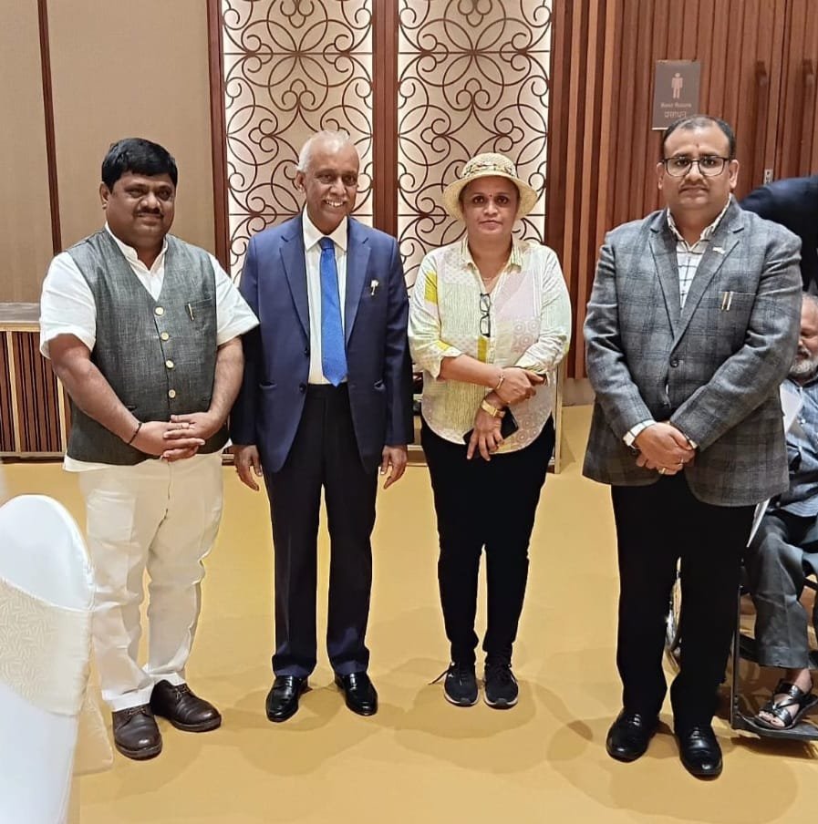 IHRCI Representatives with Senior Officials