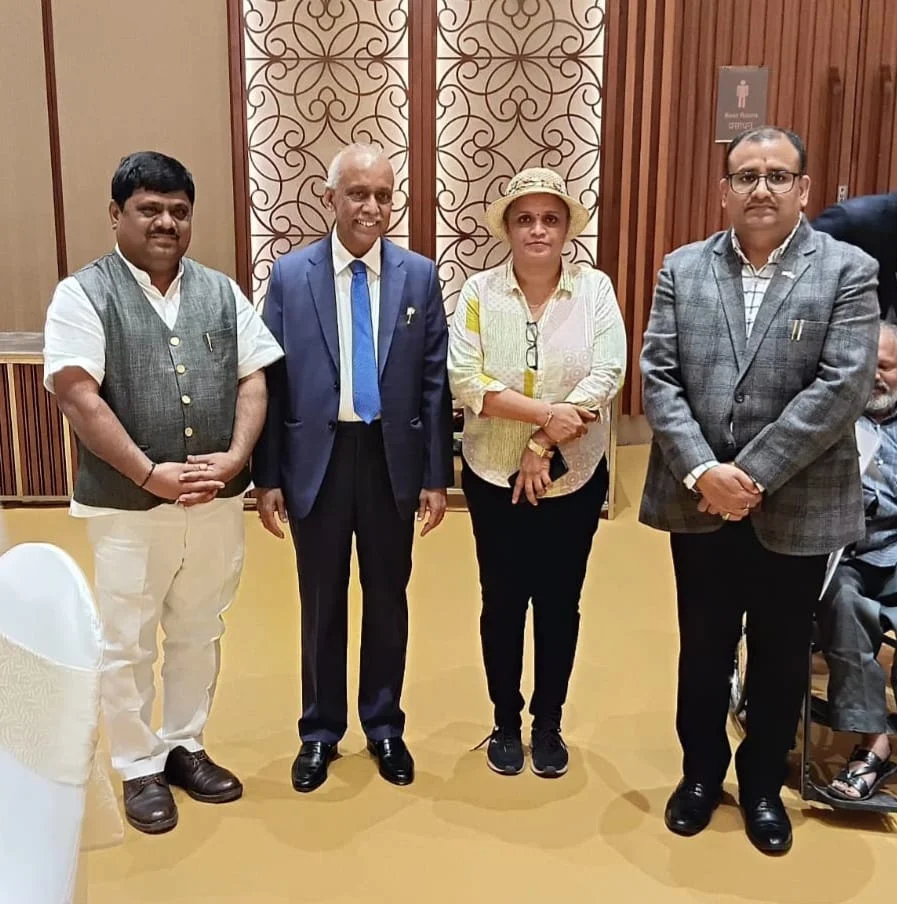 IHRCI Representatives with Senior Officials